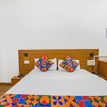 Fabexpress Anurag Residency Otel Guwahati Dış mekan fotoğraf